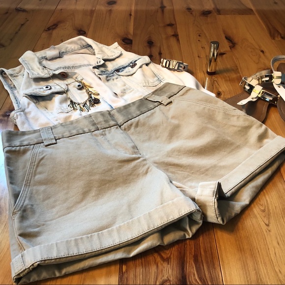 🚨SALE🚨 NWT J Crew City Fit Khaki Short -Size 2 - Picture 6 of 8